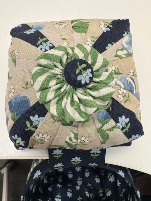 Sew Sassy Thread Catcher